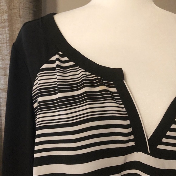 Lane Bryant asymmetrical black white pattern top - Picture 9 of 10